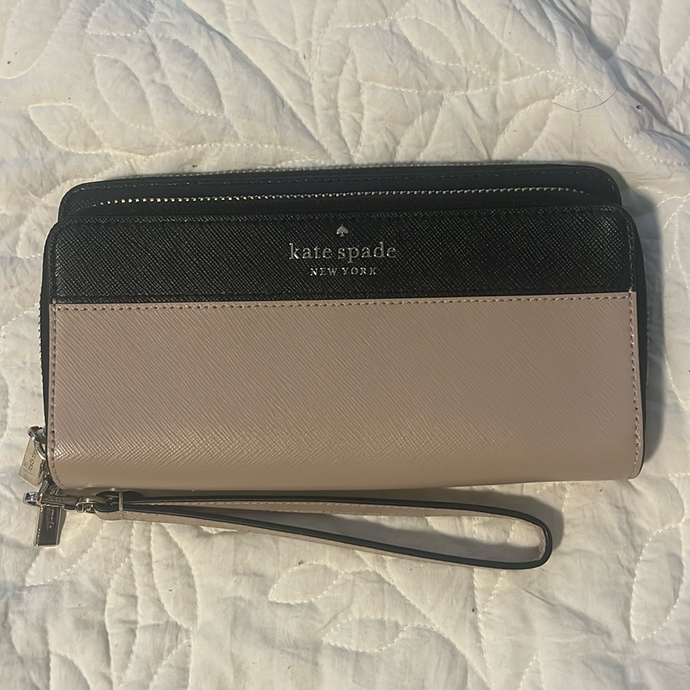 Kate Spade Wristlet Wallet